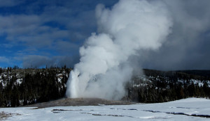 old faithful yellowstone