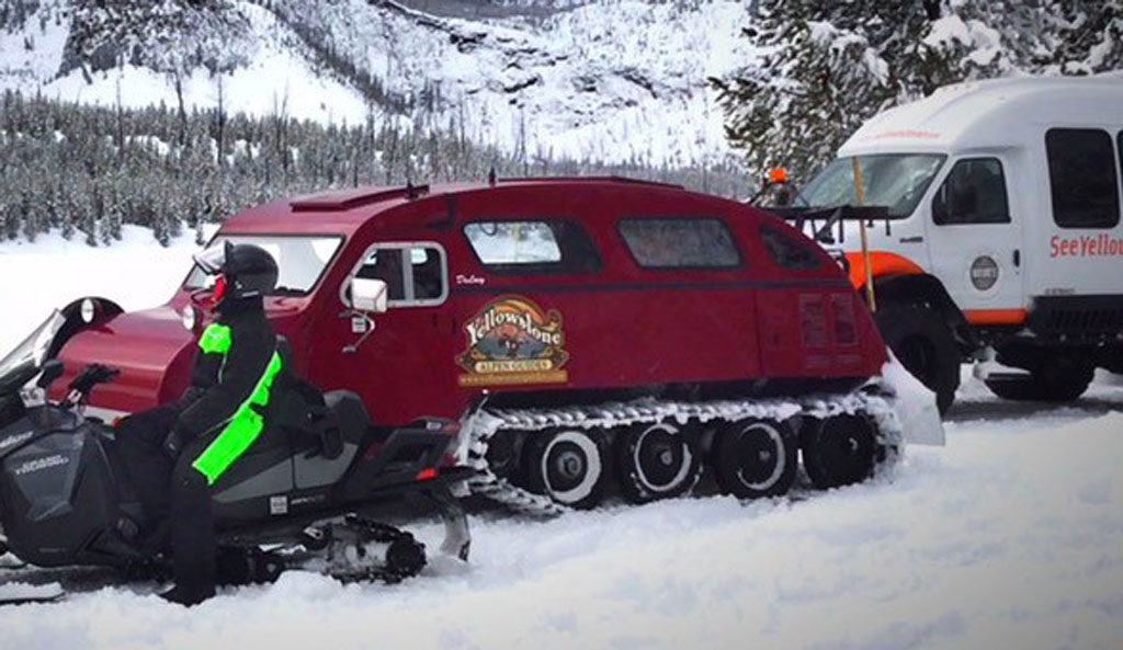 snowmobile tours yellowstone park